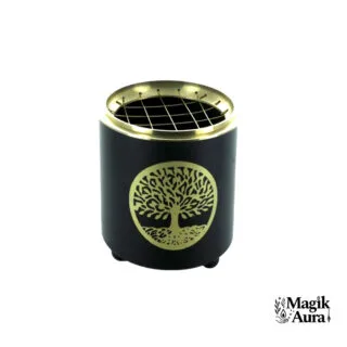 Un brûleur d'encens cylindrique noir avec un motif doré de la Fleur de Vie, posé sur un fond blanc épuré. L'image est une vue frontale du produit pour une clarté optimale.